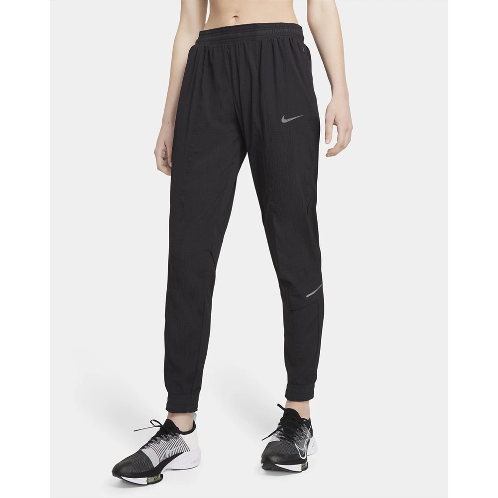 NWT Nike Packable Running Division Swift Pants - Trade